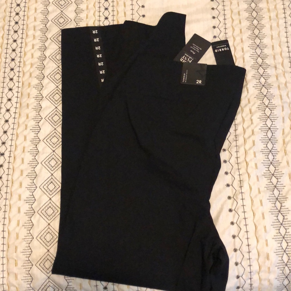 BRAND NEW NWT TORRID pixie pants